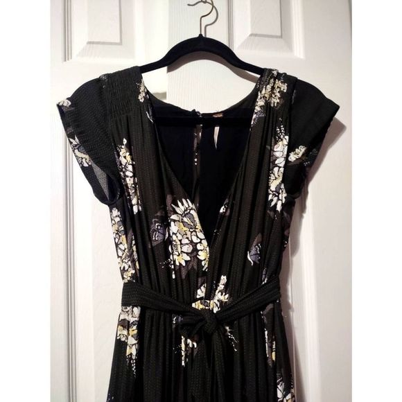Free People All I Got Floral Tie Maxi Dress. Size 4 - Picture 8 of 9